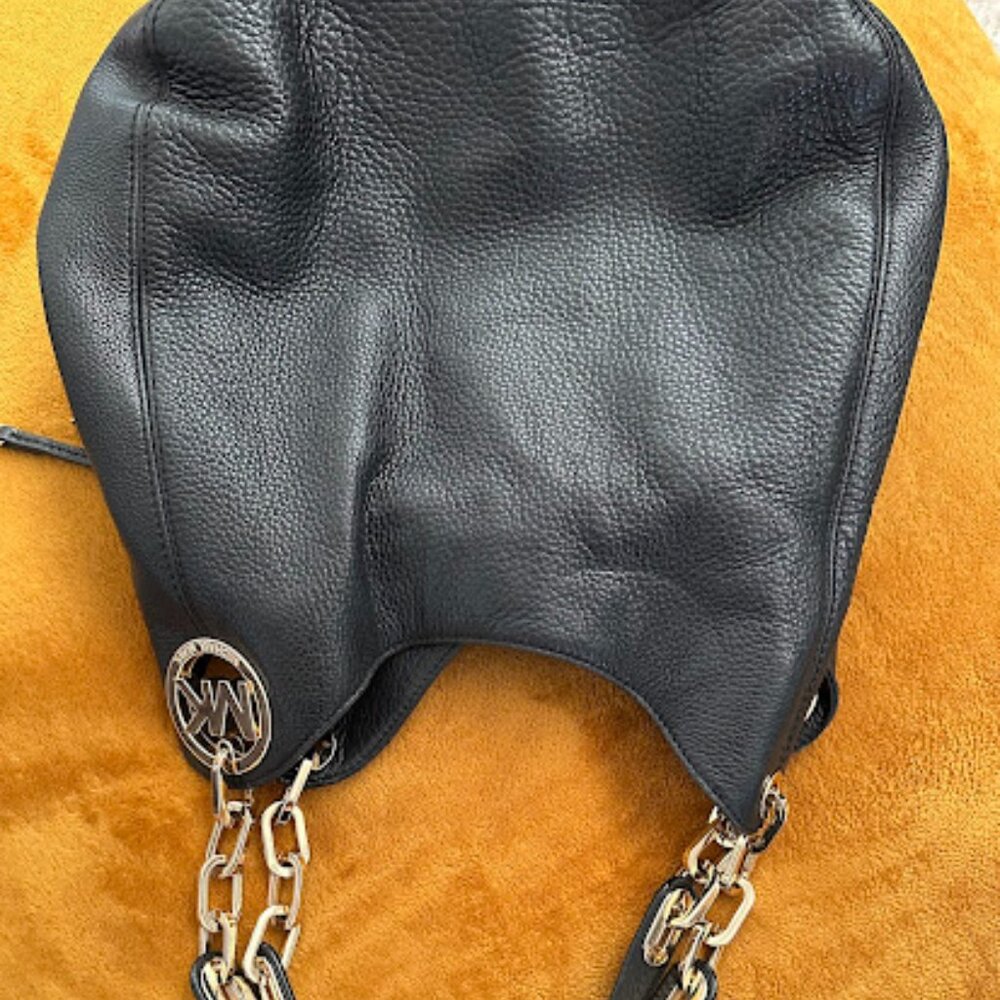 Michael Kors Black Leather Shoulder Handbag With Gold Tone Hardware
